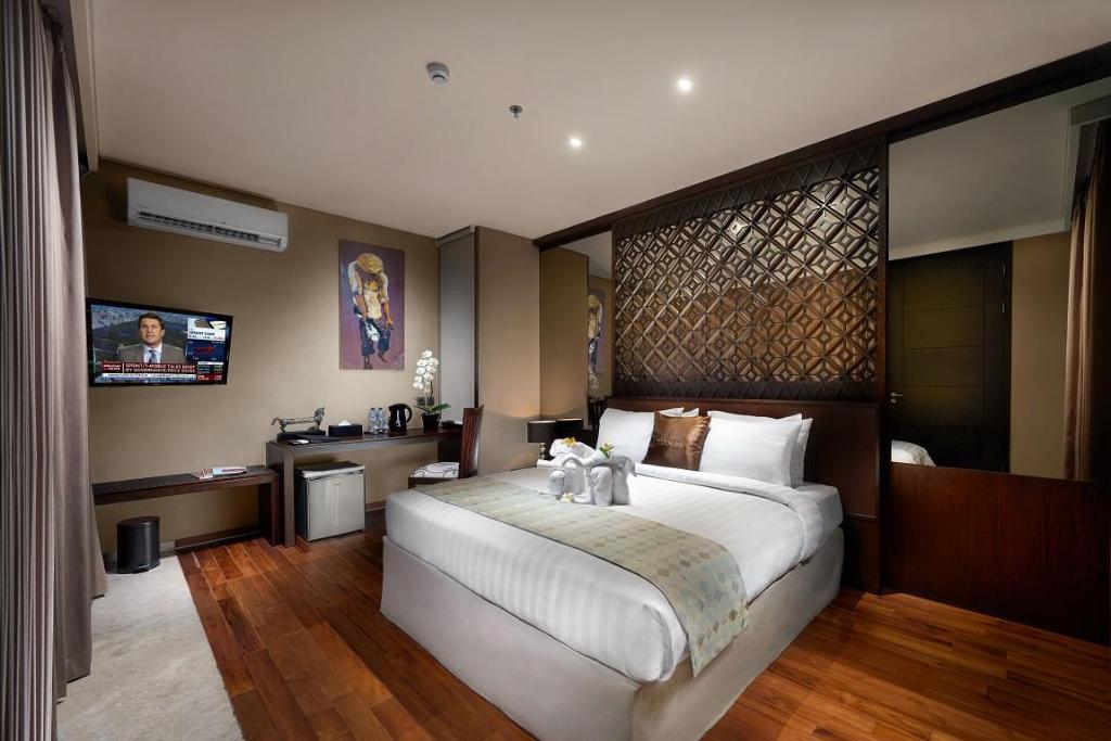 The Sterling Hotel & Villas