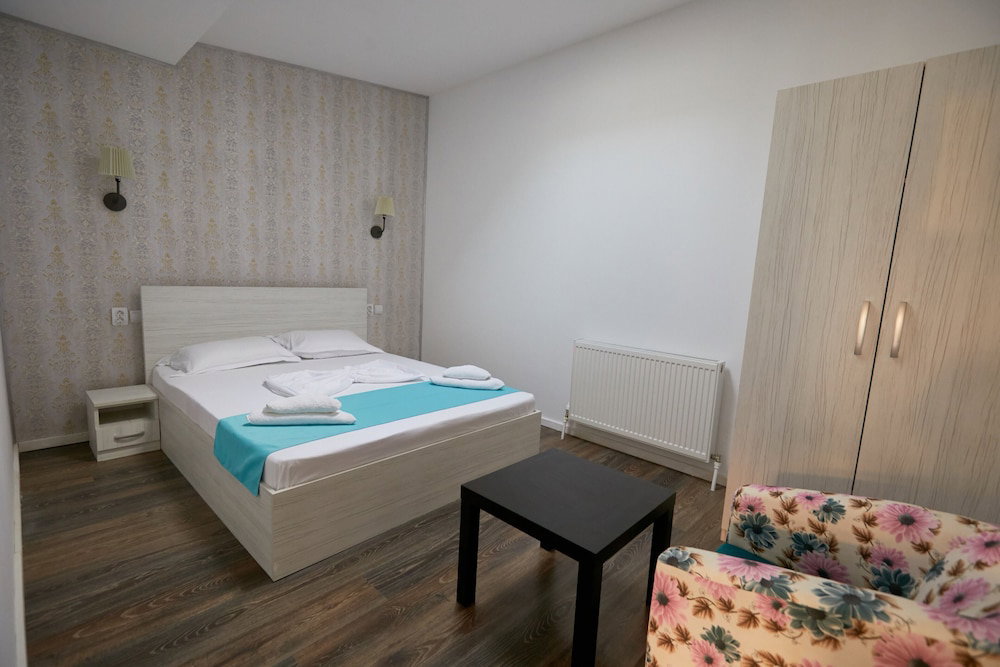 Stanford Aparthotel