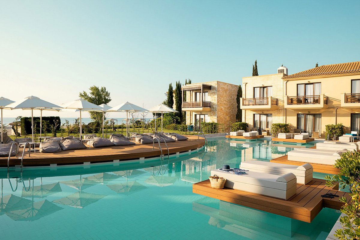 Hotel Mediterranean Village Hotel & Spa