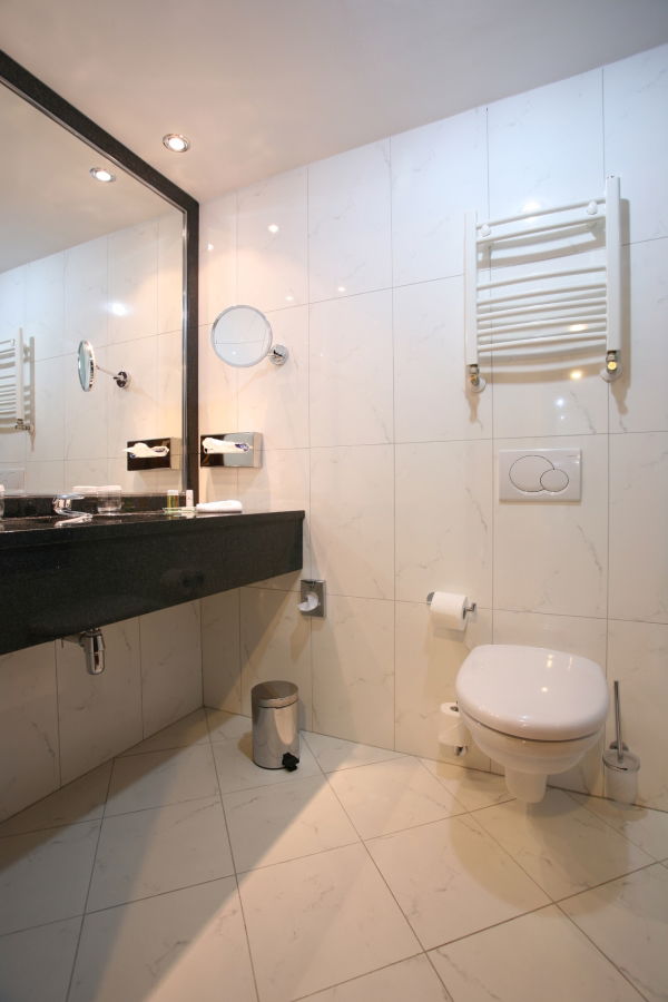 Ramada Hotel & Suites North