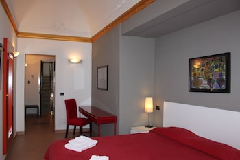 Hotel Bed And Breakfast Opera