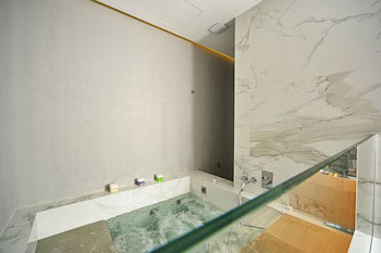 dal travel Dyo Suites