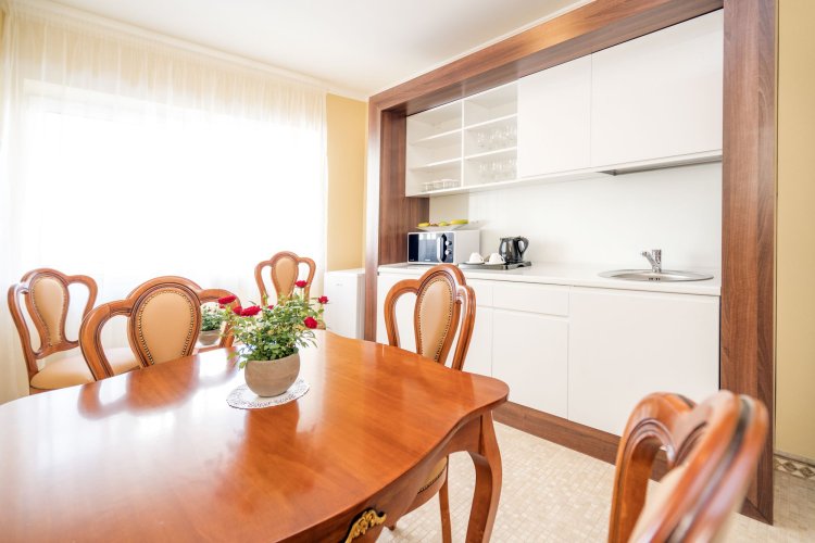 Studio One Accommodation Suites