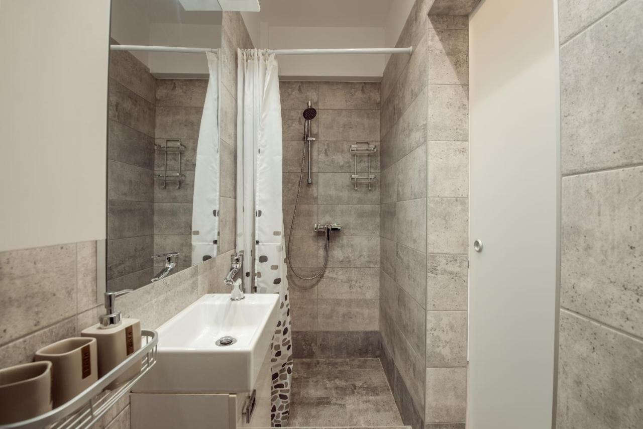 Fancy Penthouse Studio with Lakeview W10