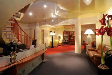 Hotel Charlemagne