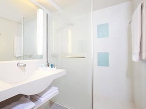 Hotel Novotel Lyon Gerland Musée Des Confluences cazare Lyon