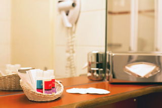 Hotel Chromatics Hotel & Restaurant The Hill Club