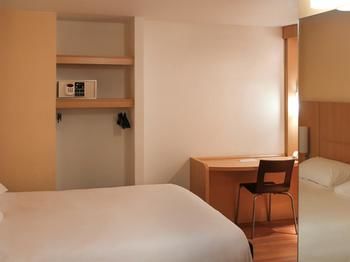 Ibis Nice Centre Gare