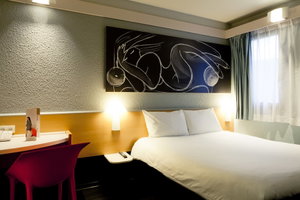 Hotel Ibis Lyon Nord cazare Lyon