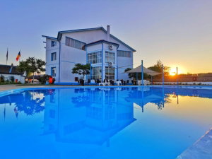Hotel Hotel Sunrise cazare Crisan