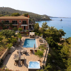 Hotel Avra Private Suites cazare Lassi