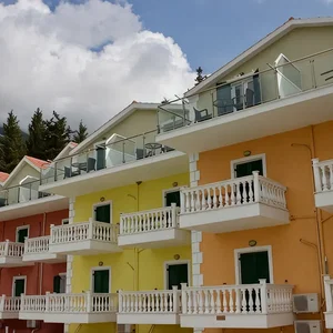 Hotel Agios Gerasimos Studios cazare Lourdas