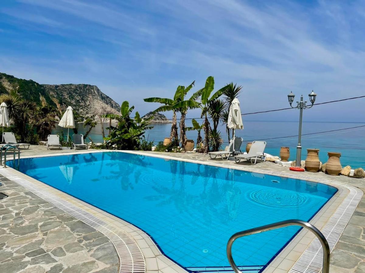 dal travel Petani Beach Suites