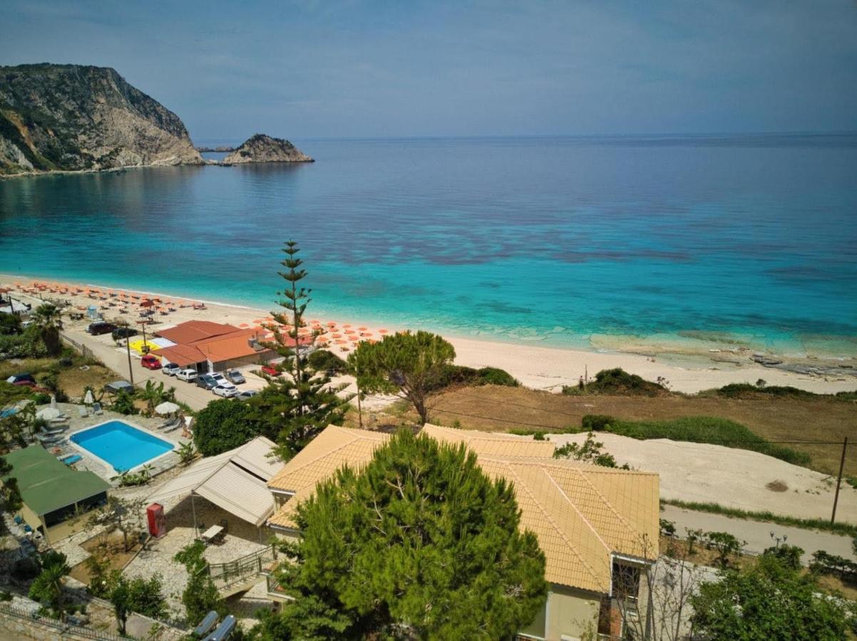 dal travel Petani Beach Suites