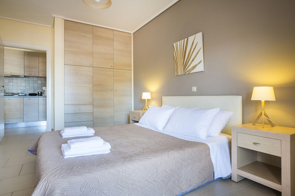 dal travel Meliti Waterfront Suites