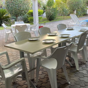 Hotel 3 Bedroom Apartment With Pool cazare Bar