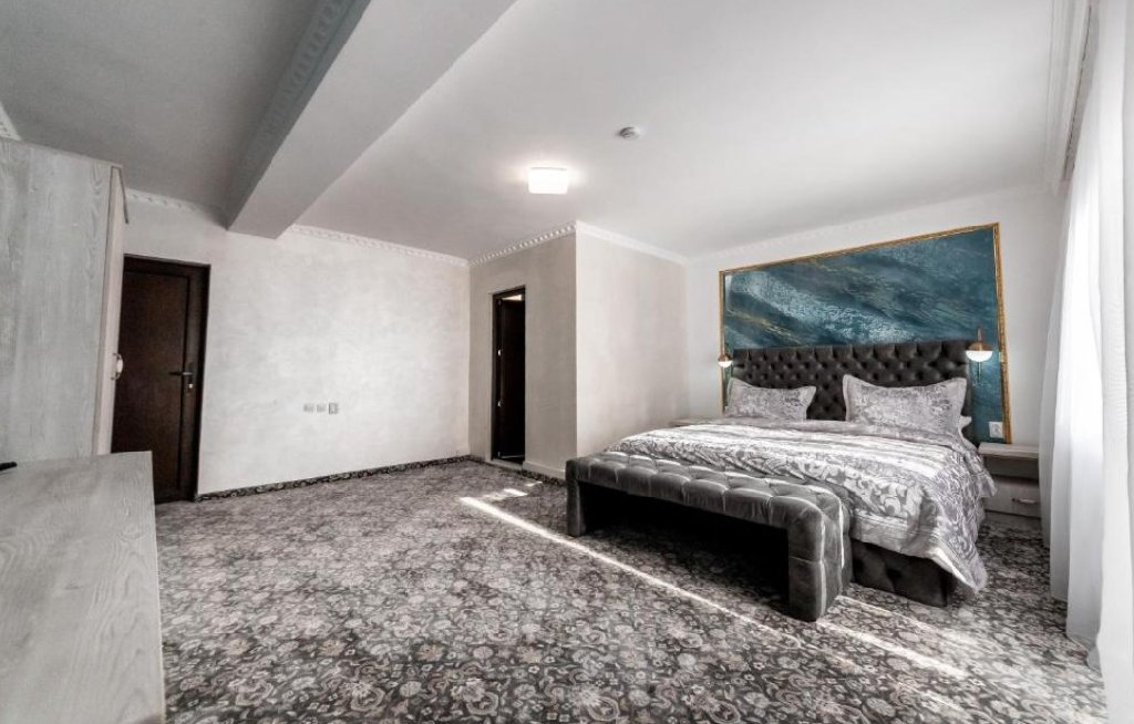Hotel Suru