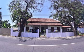 Hotel Peninsula Hotel