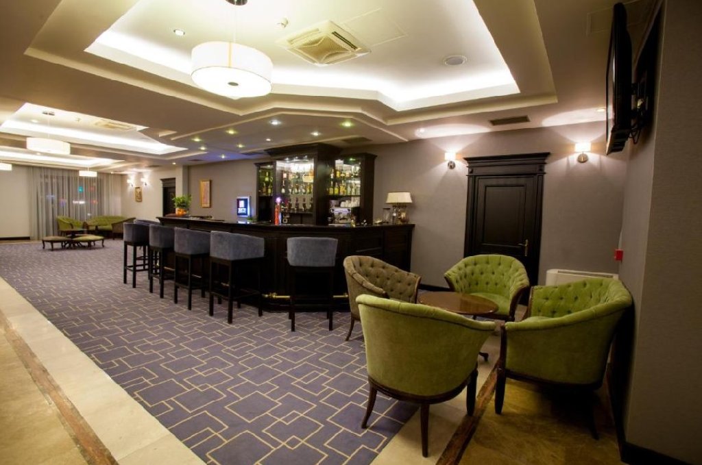 Hotel Doubletree By Hilton Sighisoara - Cavaler