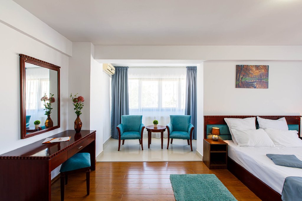 Aparthotel Lira Pacific