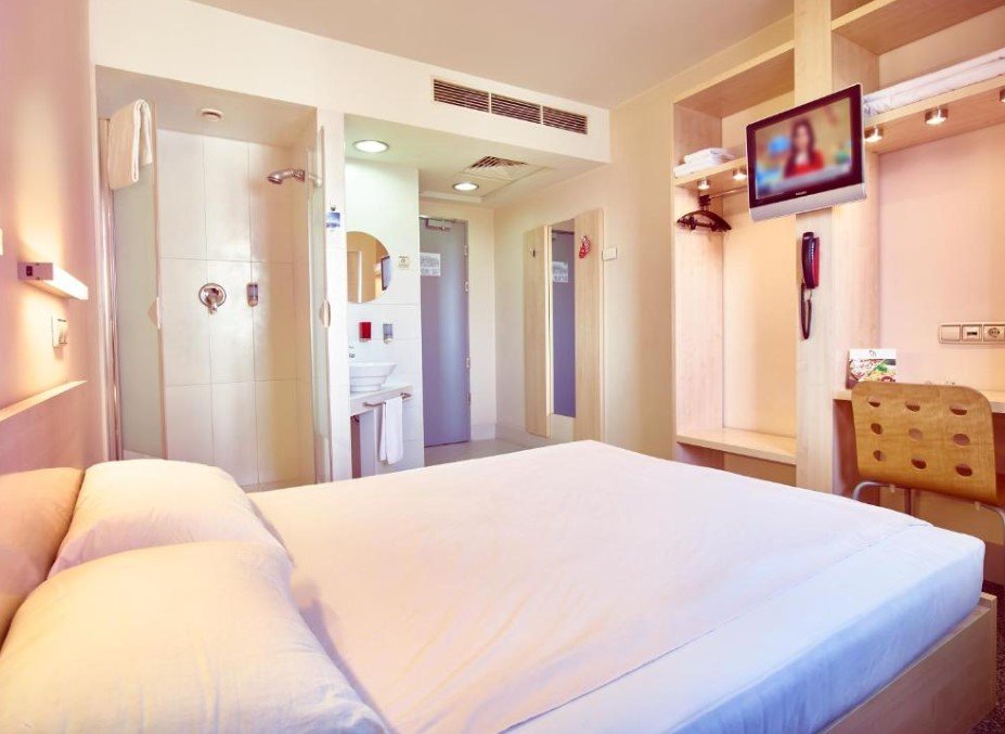 Hello Hotels