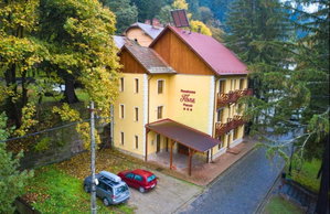 Hotel Pensiunea Flora cazare Baile Tusnad