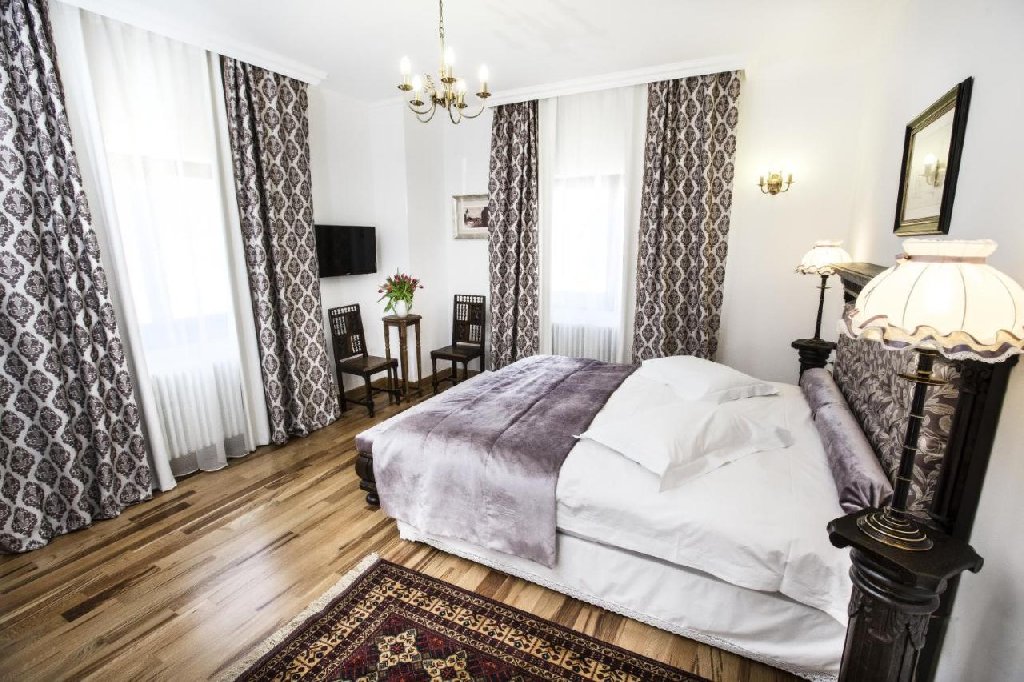 Casa Din Bran Inn Center