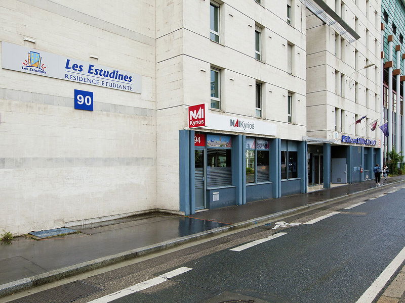 Hotel Séjours & Affaires Lyon Saint-Nicolas