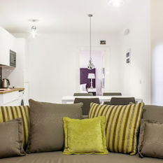 Sejur Santa Cruz Apartments vacanta Malaga