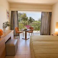 Hotel Nissi Beach Resort cazare Ayia Napa