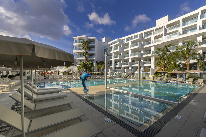 Limanaki Beach Hotel