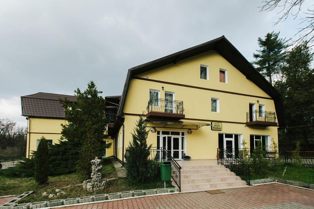 Hotel Dobsi