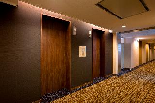 The B Hakata