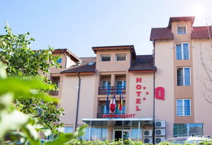 Hotel Q Resort and Spa (Sacele, jud. Brasov) cazare Brasov