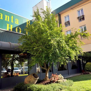 Hotel Santa Barbara cazare Milan