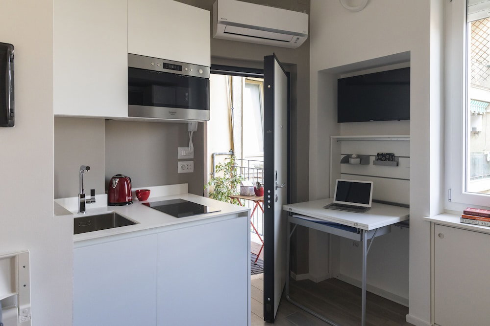 Hotel Notami - La Piccola Perla - Central Station