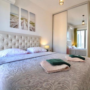 Hotel 2Bd New Dobrota Apt With Bay Views cazare Dobrota