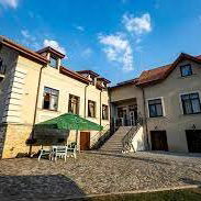 Hotel La Fontaine cazare Hunedoara