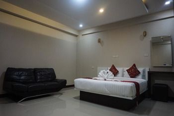 Hotel Gold Airport Suites