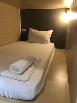 Hotel On The Bed Hostel