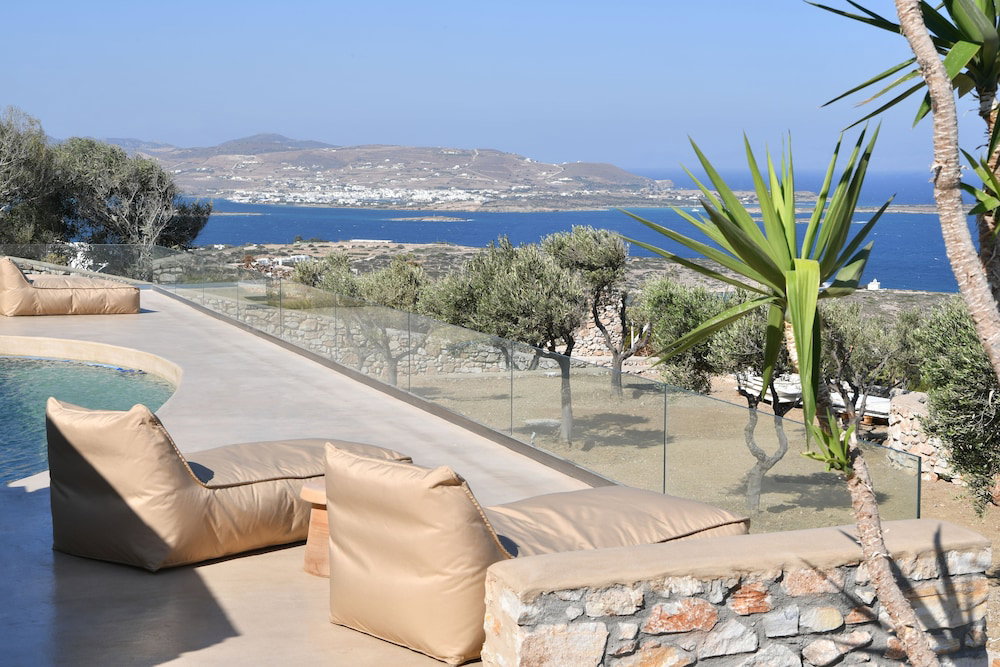 Mythic Paros