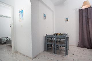 Zoumis Residence