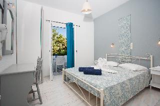 Zoumis Residence