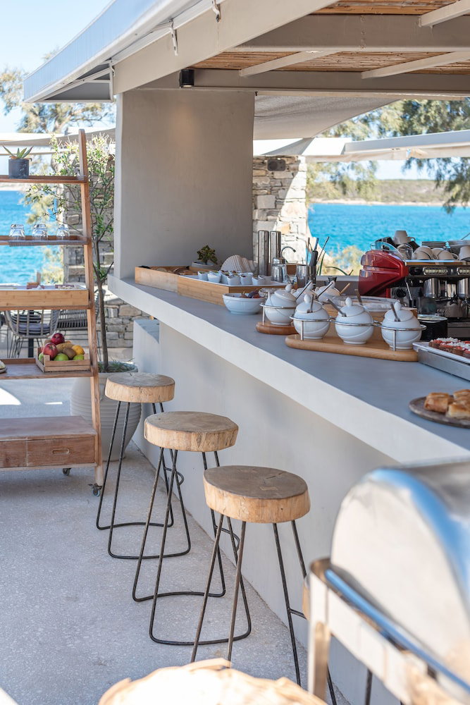 Paros Comfy Suites
