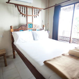 Hotel Coral Rock Zanzibar cazare Paje