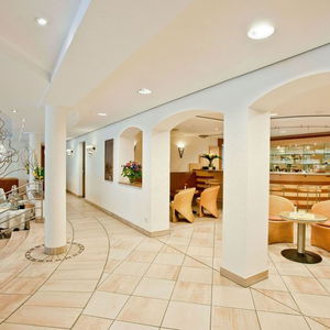 Hotel Barbarossa cazare Duesseldorf