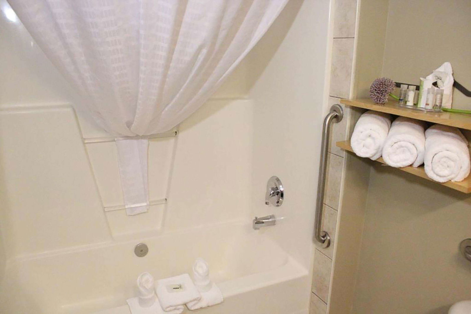 Hotel Travelodge By Wyndham Fort Mcmurray