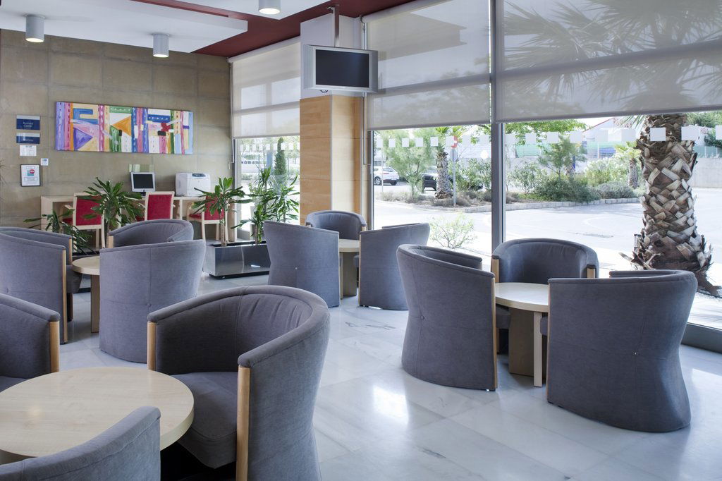 Hotel Holiday Inn Express Valencia Bonaire