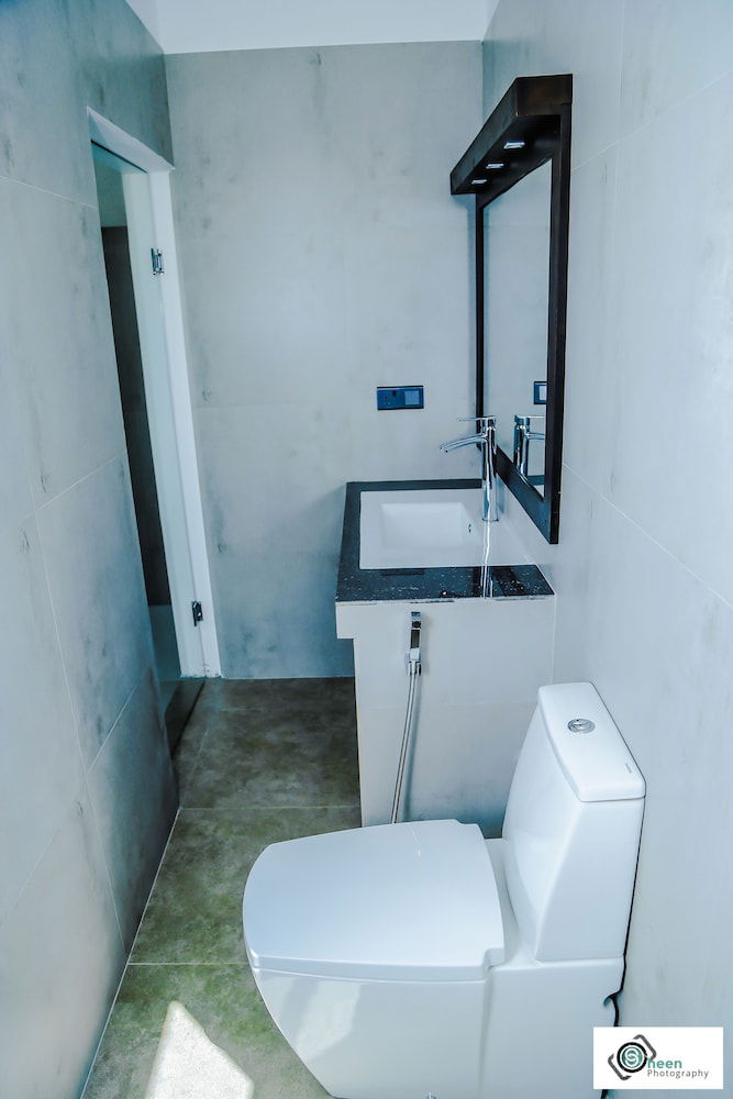 Hotel Shades Resort And Villa