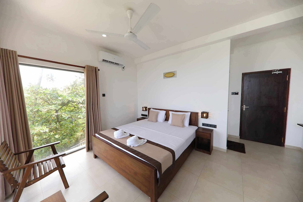 Hotel Surendra Seaview